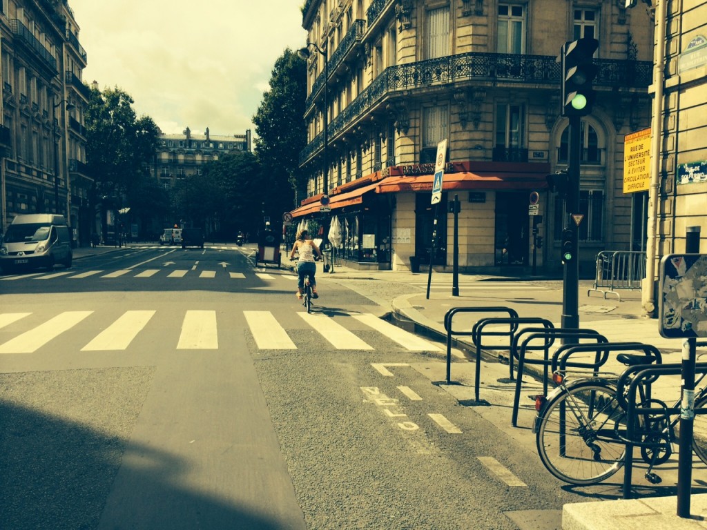 velib bikes in paris